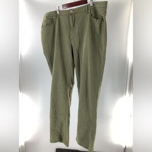 Denver Hayes women’s Sage Green Size 18 X 32 High rise Curve - Tech